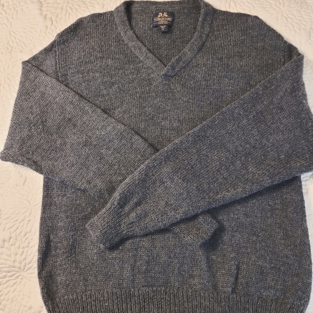 Vintage Willis & Geiger wool V-neck sweater